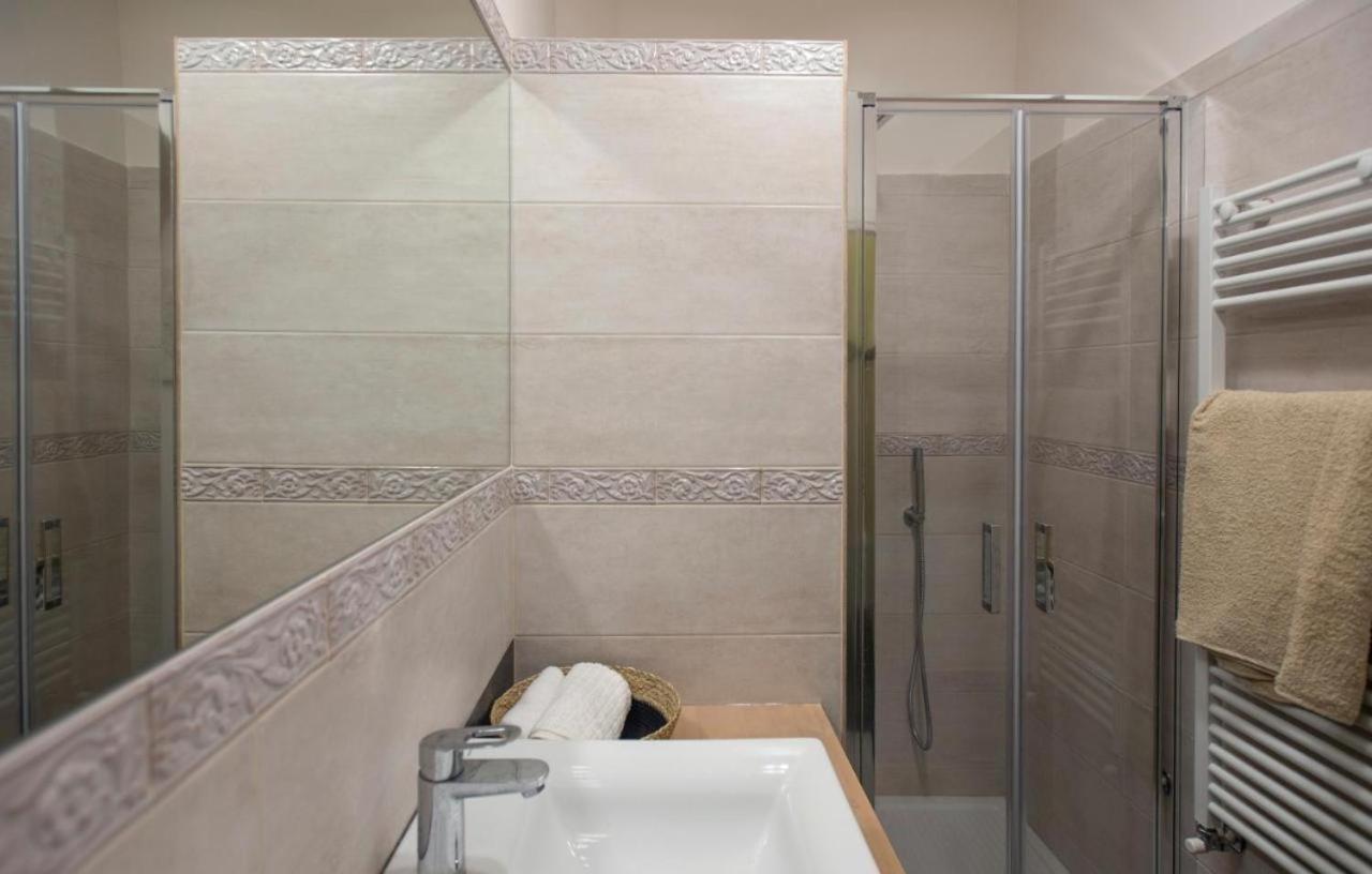 Dimora Donn'Alba Apartment Naples Luaran gambar