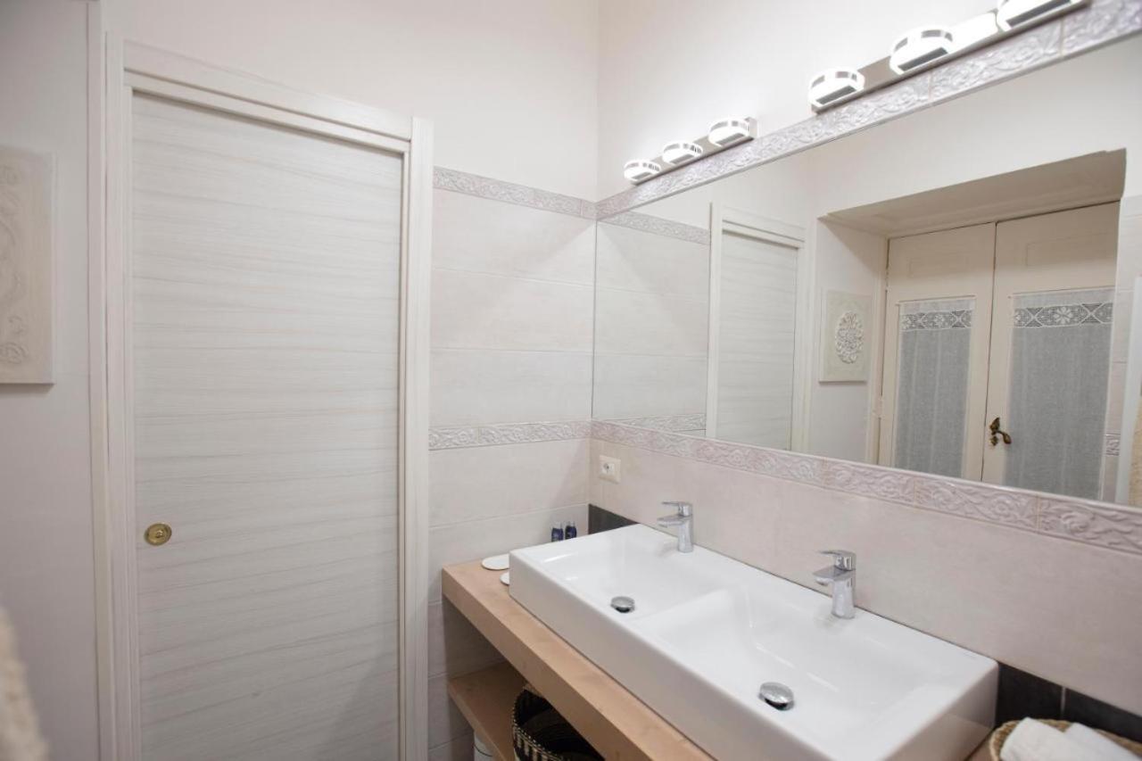 Dimora Donn'Alba Apartment Naples Luaran gambar