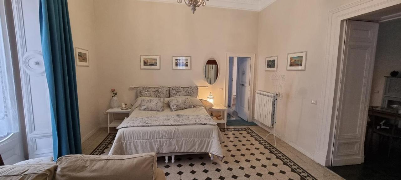 Dimora Donn'Alba Apartment Naples Luaran gambar